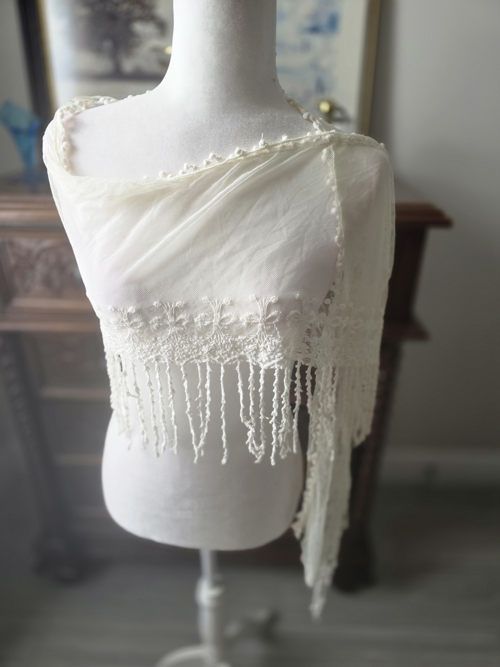 Source Unknown Cream Lace Fringe Wrap Top